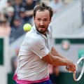 Medvedev rastužio Nemce posle tri sata protiv Zvereva