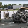 Žena iz Srbije izgorela u autu, suprug i dete teško povređeni: Prve slike sa mesta stravične nesreće na granici Slovenije i…