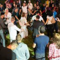Neviđeno u Srbiji Meštani sela Pranjani tvrde - Sveštenik hoće da nam pomeri najveći Sabor jer ruši poredak Bogorodičinog posta…