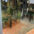 Slike nakon pucnjave u Beogradu govore više od hiljadu reči: U bašti igračke, tragovi krvi, šoljice kafe