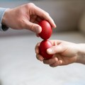 Da li znate zašto se tucamo jajima za Uskrs? Nije dečija igra ili zabava, iza svega se krije važna simbolika stara vekovima
