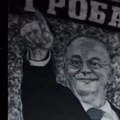 Duško Vujošević dobio mural preko cele zgrade, Grobari se oprostili od "Generala" na legendaran način