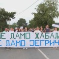"Ne želimo da nas išta više truje": Protest u Žablju zbog najavljene fabrike guma na 800 metara od prvih kuća