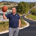 Radmilo Mišović više ne puni koševe, ali sada „poklanja“ puteve