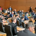 Haos u slovenačkom parlamentu: Poslanica gađala kolegu VIDEO