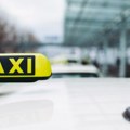 Akcije protiv "divljih taksista" na aerodromu: Oduzeta vozila, nož i suzavac, i dalje ima grupa koje rade mimo propisa