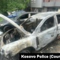 Dva automobila izgorela u Severnoj Mitrovici