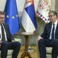 Vučić i Mickoski o jačanju odnosa, zajedničkim inicijativama i ekonomskim projektima