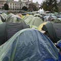 "Studenti 2.0" povlače se iz kampa u Pionirskom parku: Počelo uklanjanje šatora (VIDEO)