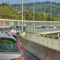 AMSS: Veće gužve na putevima zbog letnje sezone, čekanje samo na Gostunu