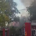 Požar u Niškoj Banji: Gori kuća, vatrogasci na terenu