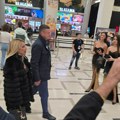 "Svi prave cirkuse od života, neke stvari ću zadržati za sebe" Jovana Jeremić sa bokserom stigla na koncert, pa otkrila…