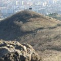 Postavljaju se dvojezične table mesta na Severu Kosova: Imena prvo na albanskom, uklonjena ćirilica