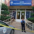 Kolona oklopnih vozila na Kosovu: Kosovska policija sa puškama upala u Poštansku štedionicu u sve četiri srpske opštine na…
