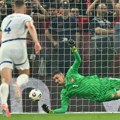 Albanski komentator skandirao u prenosu kada je dosuđen penal, posle odbrane Petrovića tugovao, a Hrvat...