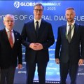 Vučić u Pragu: Sastao se sa Lajčakom i Sebastijanom Kurcom; "Srdačan susret sa prijateljem" FOTO
