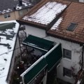 Ima milione, a živi u skromnoj kući! Niko ne veruje da je ovo dom jednog od naših najpoznatijih pevača!