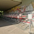 Spratni parking za bicikle ispod Mosta slobode