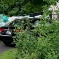 "Snimio sam komšiju šta radi u mom dvorištu! Grozno je, ali i jezivo" Stvari su postale još čudnije kada je krenuo da istražuje…