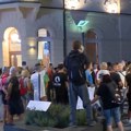 U Čačku večeras protest ispred prostorija SNS: Dođite da kažemo šta mislimo o koncertu Ane Bekute za 40.000 evra
