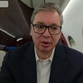 Predsednik Vučić u avionu za Kazahstan, posetio pre puta ministra Dačića
