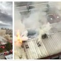 Još traje gašenje požara na Novom Beogradu, lakše povređena dva vatrogasca