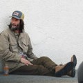 Slike koje su zapanjile svet: Ovo nije beskućnik, nego čovek koji ima stotine miliona dolara