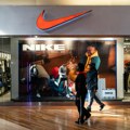 Akcije kompanije Nike pale najviše u godinu dana nakon pada prodaje
