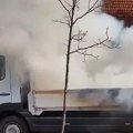 Novosadski vatrogasci od jutros gasili bar tri požara na manjim teretnim vozilima (VIDEO)