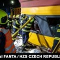U frontalnom sudaru vozova u Češkoj četvro mrtvih, mnogo ranjenih