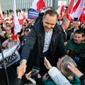 Nema vajde od odlaska na pivo s ekstremistom