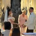 Svadba decenije! Legendarni fudbaler Partizana stao na "ludi kamen" u Budvi: Pevali Lukas i Nataša Bekvalac, a svi bruje o…