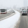 Sneg i poledica ne praštaju greške - AMSS upozorava šta morate da imate i proverite u kolima pre puta