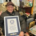 Најстарији гејмер има 90 година: Ништа га не зауставља да и даље игра игрице и стримује, ушао и у Гиниса
