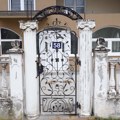 Naša folkerka odrasla u kući od blata, a SAD tu nikao "dvorac": Prvi muž je optužio da mu je upropastila život i zabila nož u…