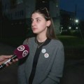 "Da li su policajci koji su tukli naše sugrađane i večeras stajali ispred nas": Protestni skup u Valjevu