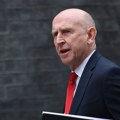 Avion sa britanskim ministrom odbrane bio na meti elektronskog napada