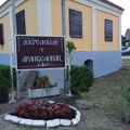 Aranđelovački zborovi nastavljaju sa uređenjem znamenitih zgrada – sređena Prva aranđelovačka škola (FOTO)