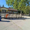 MEDIANA NASTAVLJA UREĐENJE GRADA: Košenje, čišćenje i održavanje zelenila na više lokacija širom Niša