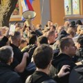 U Nišu koškanje između pristalica SNS-a i učesnika studentskog skupa