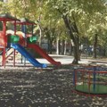 U Niškoj Banji postavljen novi mobilijar, apel građanima da čuvaju igrališta