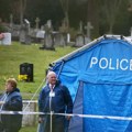 Žena ubijena na groblju na rođendan svog mrtvog sina: Policija je pronašla u blizini njegovog groba, a kada je otkriveno ko…