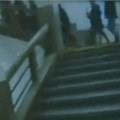 Policija objavila dramatičan snimak jurnjave za ubicom iz praga! Upali na univerzitet, opkolili ga, a onda se ubio