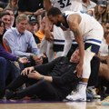 Bizarna scena u NBA: Košarkaš Minesote ozbiljno povredio svog trenera! (video)