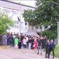 Nikolićeva o upadu tzv. kosovske policije u sportsku halu u Leposaviću: Jedan u nizu razbojničkih činova