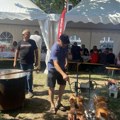 Plovodi zapadnog pomoravlja Najbolji sataraš i hajdučki ćevap od mangulice jeli se u Zablaću kod Čačka (foto)