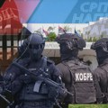 Srpske bezbednosne službe u doba SNS-a: Cepaju karte za pozorište, neuspešno prate kolege, a specijalci idu u racije