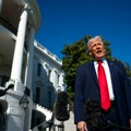 Trump razmatra najnoviju ponudu Irana, ali ne isključuje mogućnost napada
