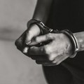 Zrenjaninska Policija pronašla POLA KILOGRAMA AMFETAMINA: U stanu i kokain, marihuana i vaga za precizno merenje POLA…
