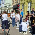 Obara li Vučić svetske rekorde u prikupljanju potpisa za kandidaturu?